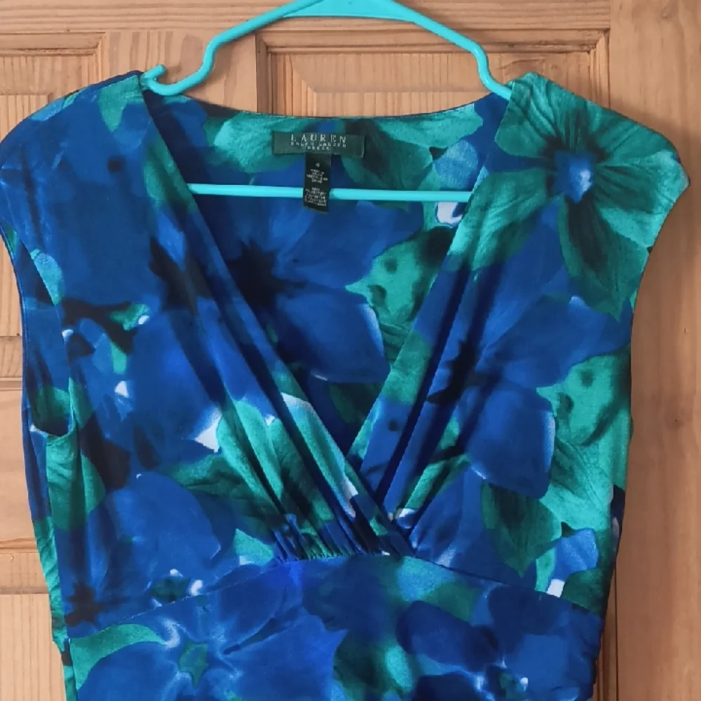 Lauren Ralph Lauren Blue and Green Floral Midi Dress - Picture 3 of 8